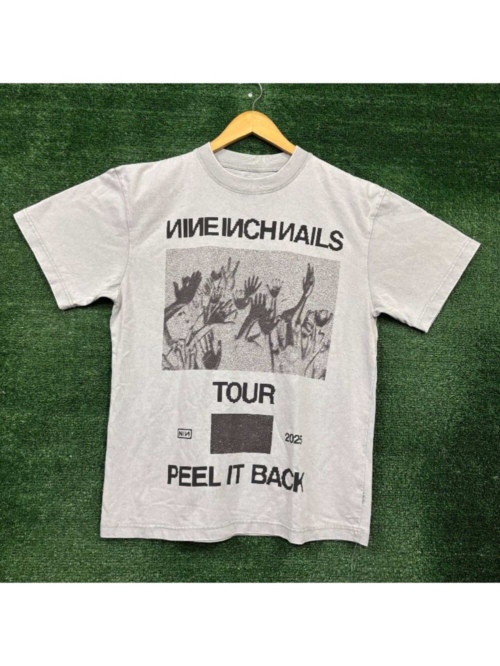 Nine Inch Nails Peel It Back Tour Rock Band T-Shirt Size Medium